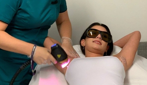 808nm Diode Laser Hair Removal Machine TUV ISO CE Certification To Remove Pores